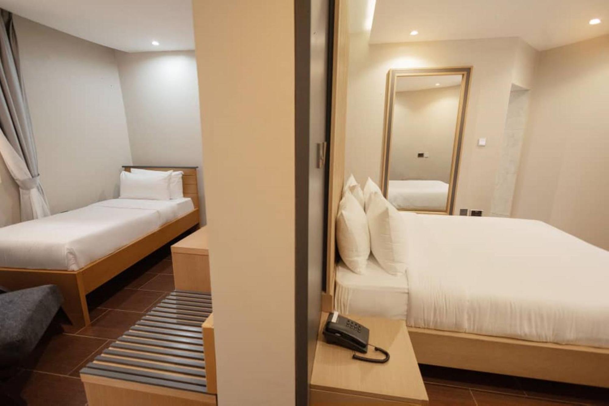 Grik Hotel - Entebbe Exteriér fotografie
