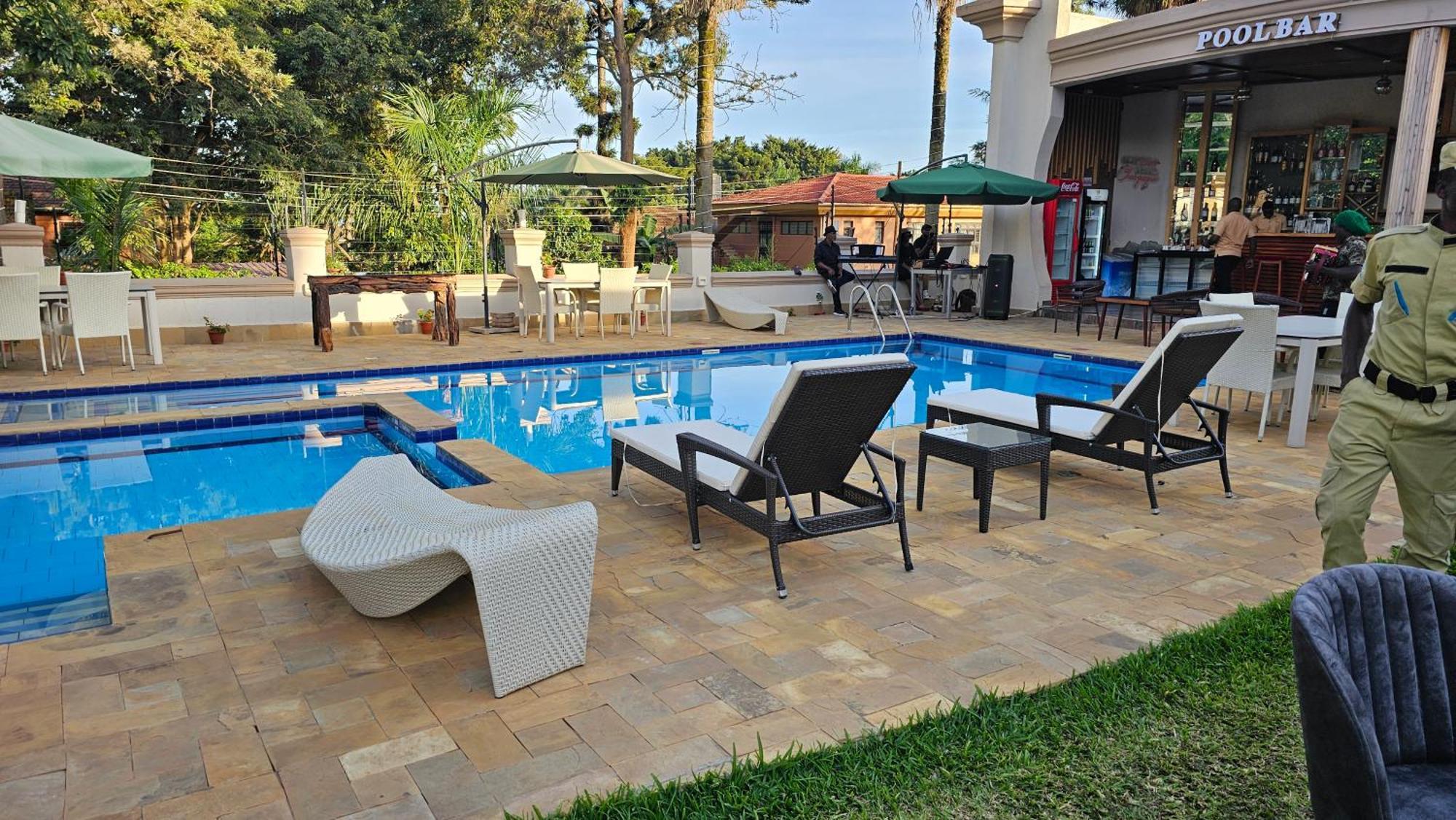 Grik Hotel - Entebbe Exteriér fotografie