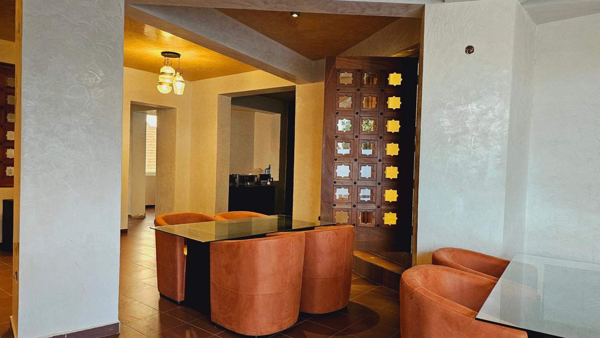 Grik Hotel - Entebbe Exteriér fotografie